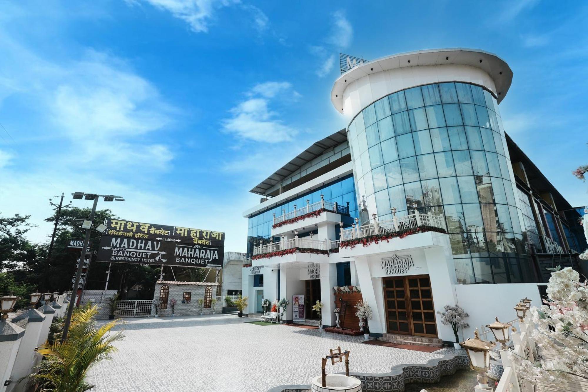 Madhav Residency Hotel & Banquet, Kalyan, Mumbai Extérieur photo