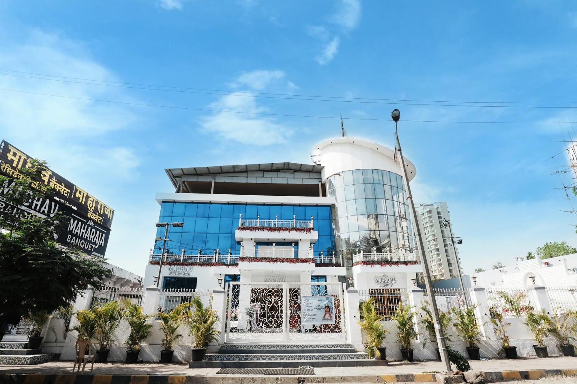 Madhav Residency Hotel & Banquet, Kalyan, Mumbai Extérieur photo