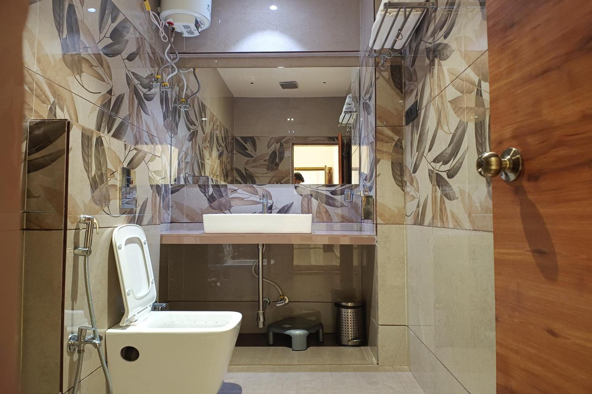 Madhav Residency Hotel & Banquet, Kalyan, Mumbai Extérieur photo